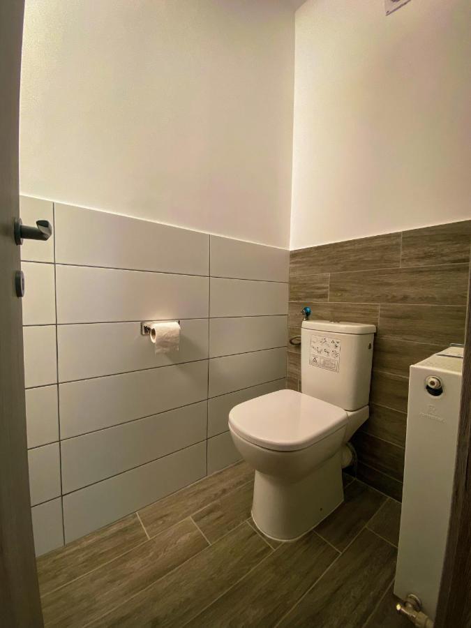 Ap Moden 3 Appartement Braşov Buitenkant foto