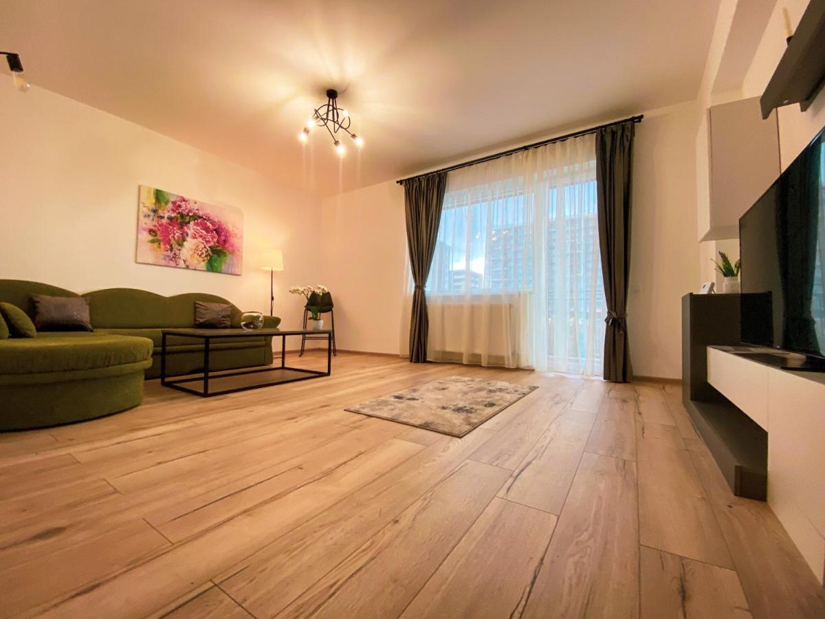 Ap Moden 3 Appartement Braşov Buitenkant foto